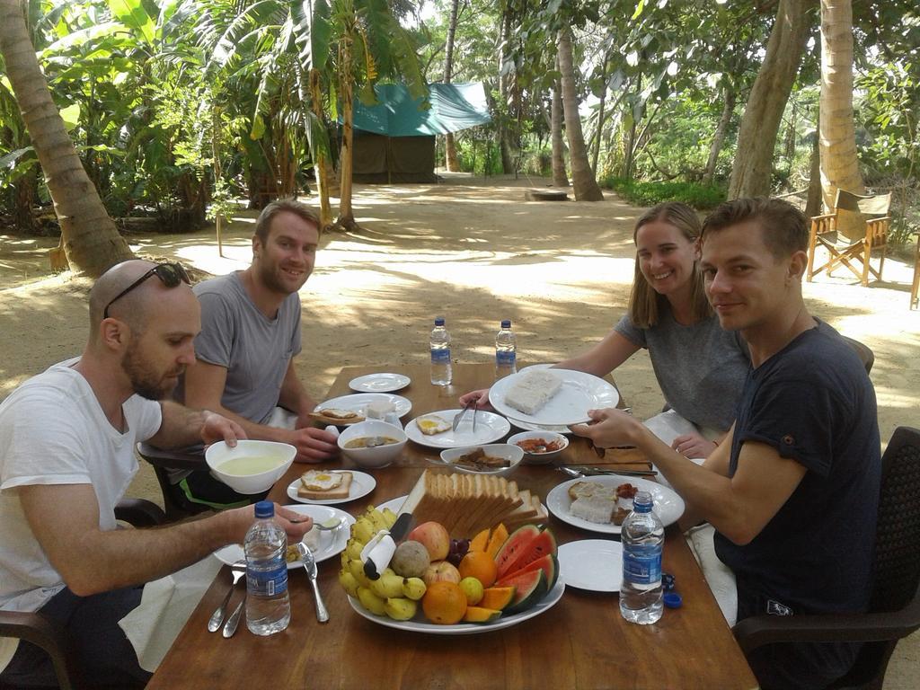 Makulu Safari Camping ウダワラウェ エクステリア 写真
