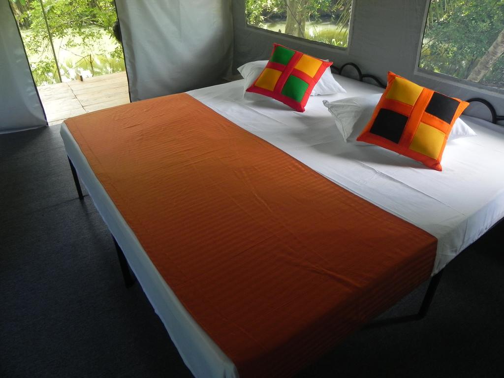 Makulu Safari Camping ウダワラウェ エクステリア 写真